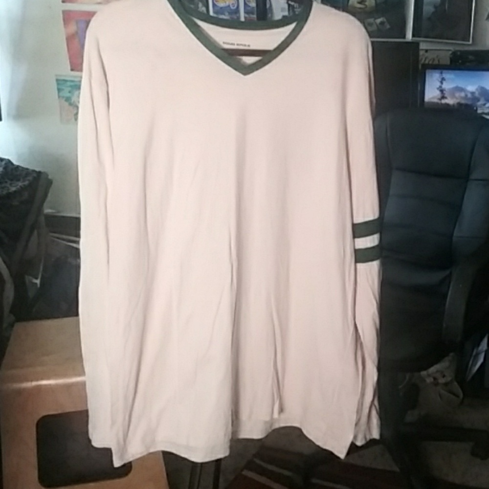 Banana Republic Men's Shirt Size XXL